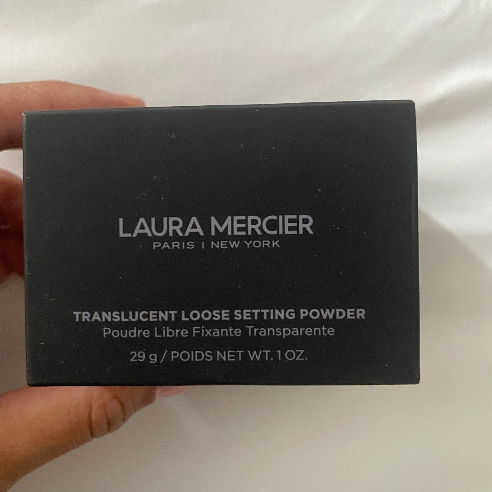 Laura Mercier Translucent Loose Setting Powder Full Size